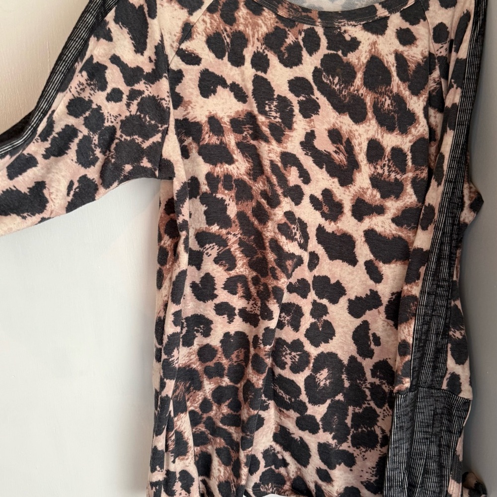 Leopard Print Long Sleeve Top